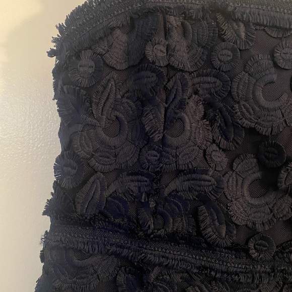 TRINA TURK beautiful dress, excellent Condition, navy blue, size 0 - Picture 7 of 13